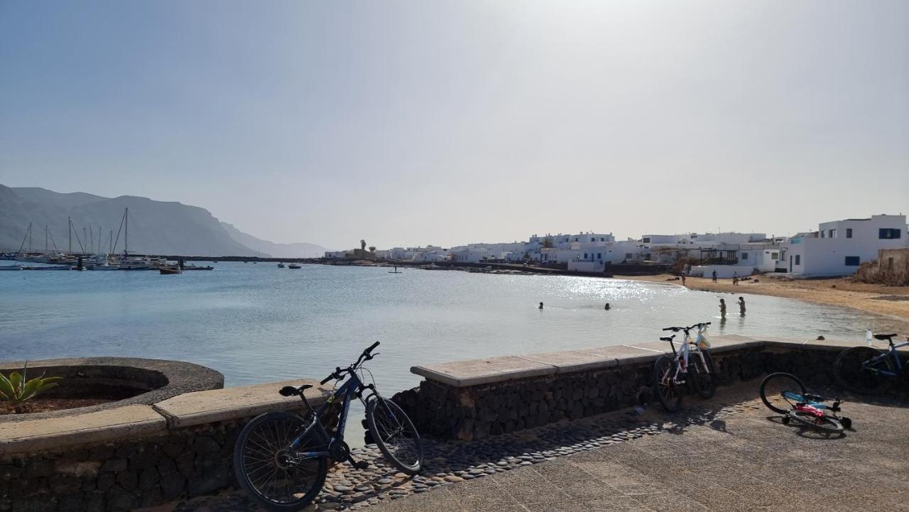Suite Marrakech Beach, La Graciosa. Калета-де-Себо Экстерьер фото